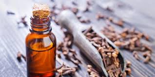 ’huile de clou de girofle pour soulager inflammation gencives