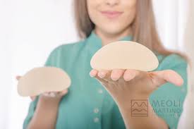 implant mammaire tunisie
